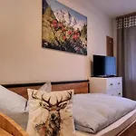 Waldhotel Am Turm アパート Burgholz