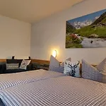 Waldhotel Am Turm Appartamento 3*