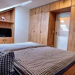 Waldhotel Am Turm Appartamento Burgholz